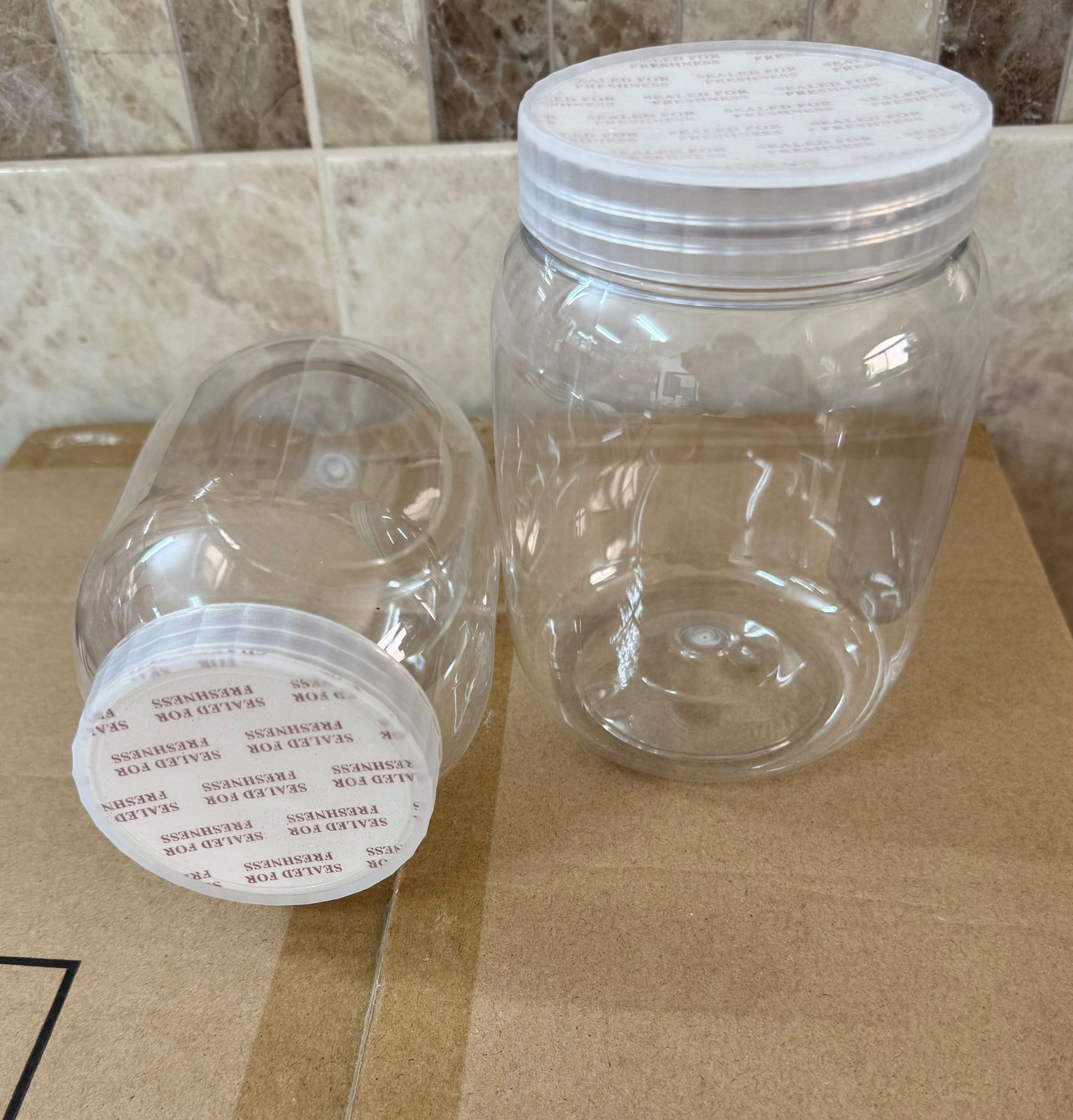 مرتبانات بلاستيكية